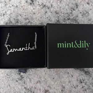 Mint&Lily Script Necklace